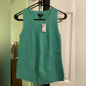 Sweater sleeveless top from the limited